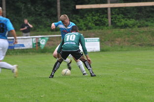 九游电脑版-中国足球主题比赛战术解析，足球比赛体系与战术打法