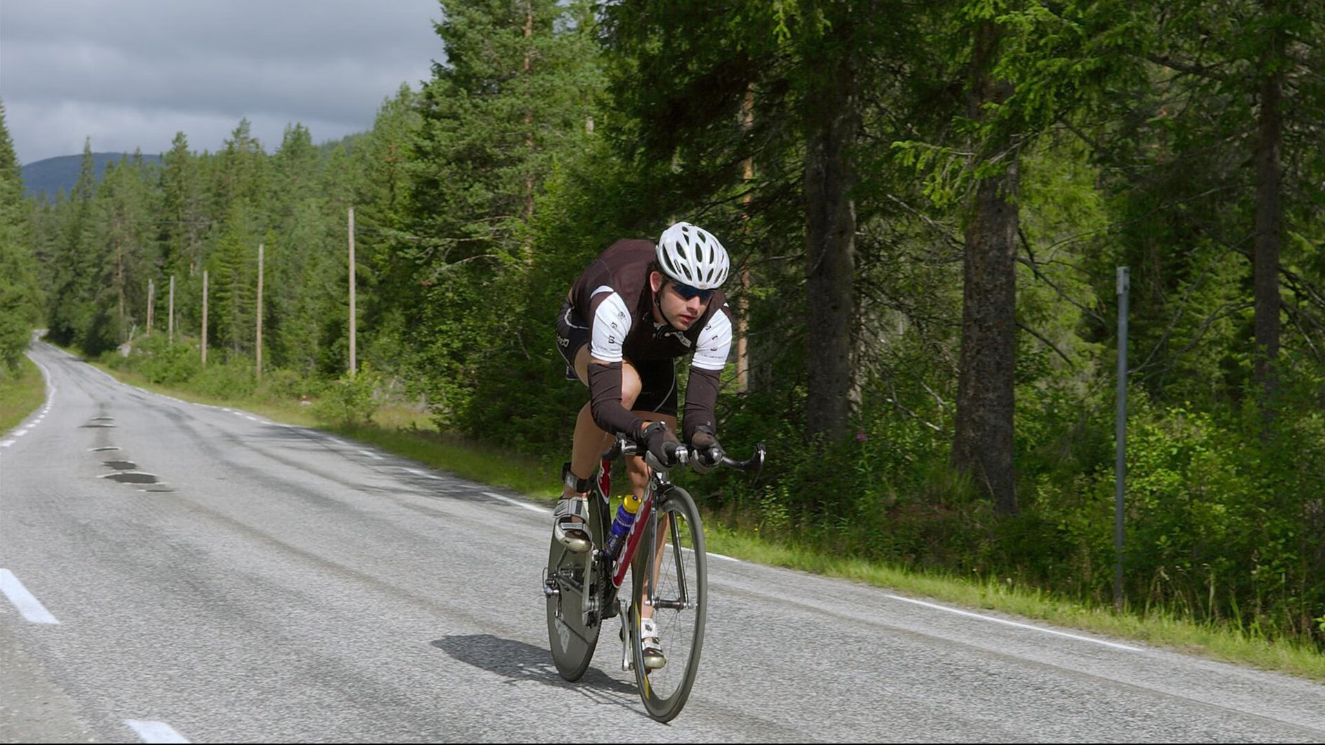 中小学体育教师专业素养提升途径，合格的中小学体育教师技能要求方面的研究